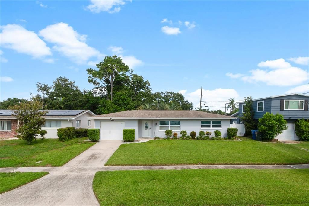 For Sale: $420,000 (3 beds, 2 baths, 1280 Square Feet)