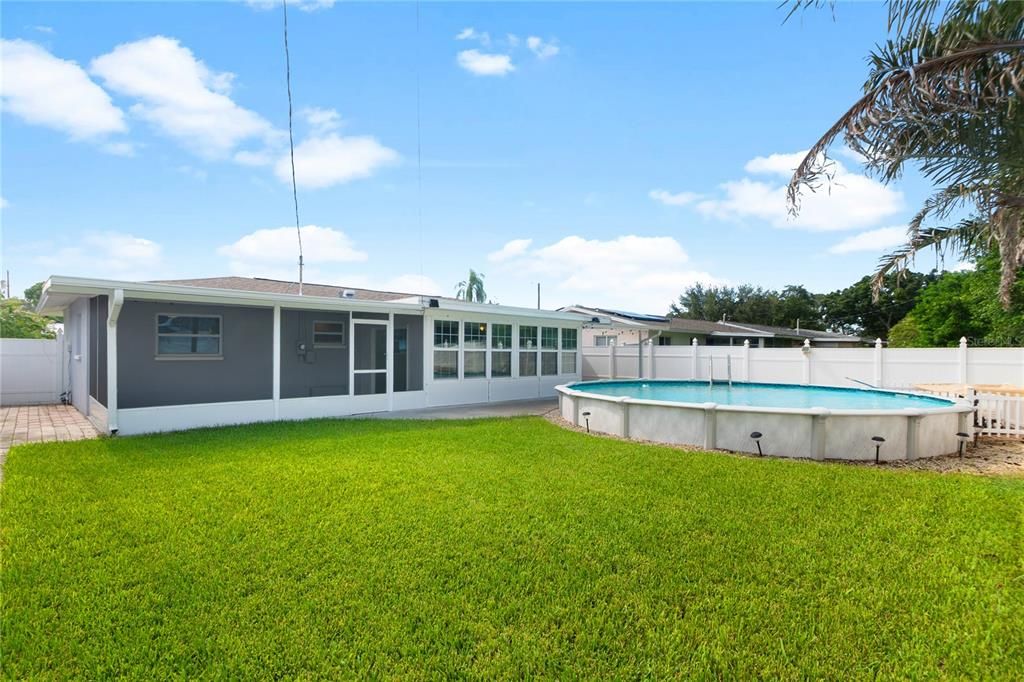 For Sale: $420,000 (3 beds, 2 baths, 1280 Square Feet)