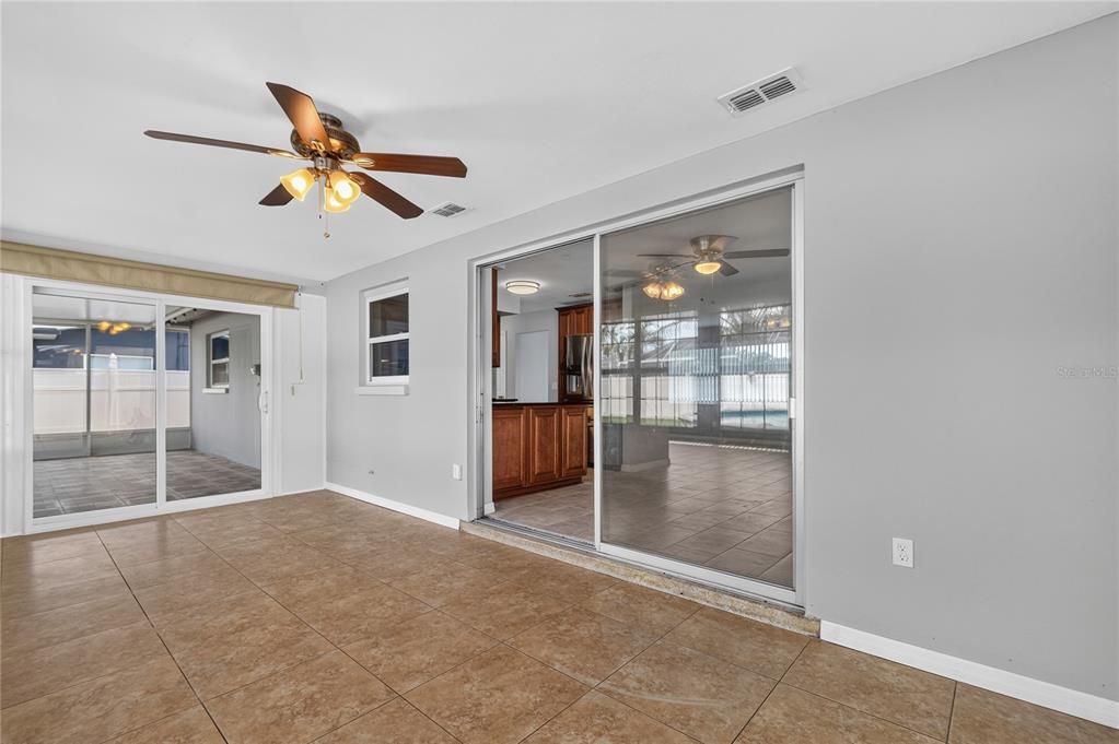 For Sale: $420,000 (3 beds, 2 baths, 1280 Square Feet)