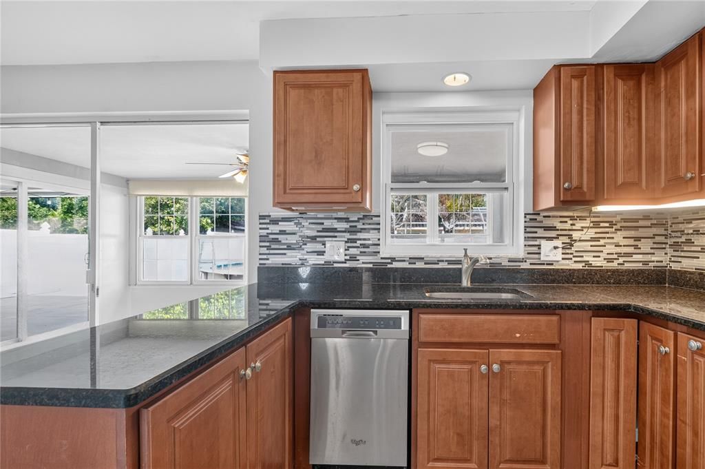 For Sale: $420,000 (3 beds, 2 baths, 1280 Square Feet)