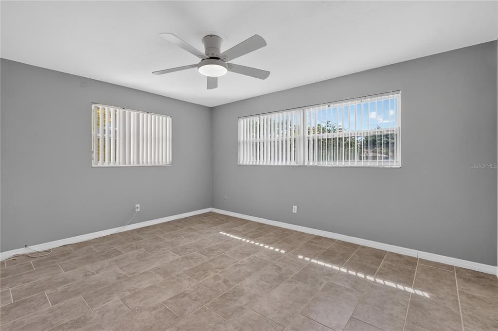 For Sale: $420,000 (3 beds, 2 baths, 1280 Square Feet)