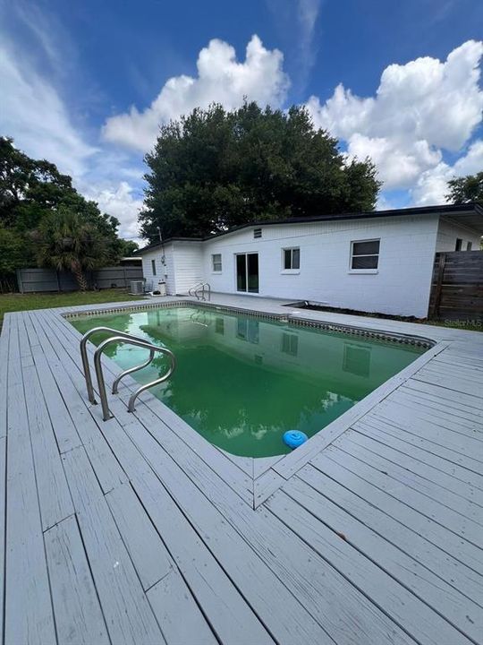 For Sale: $219,900 (3 beds, 1 baths, 1100 Square Feet)