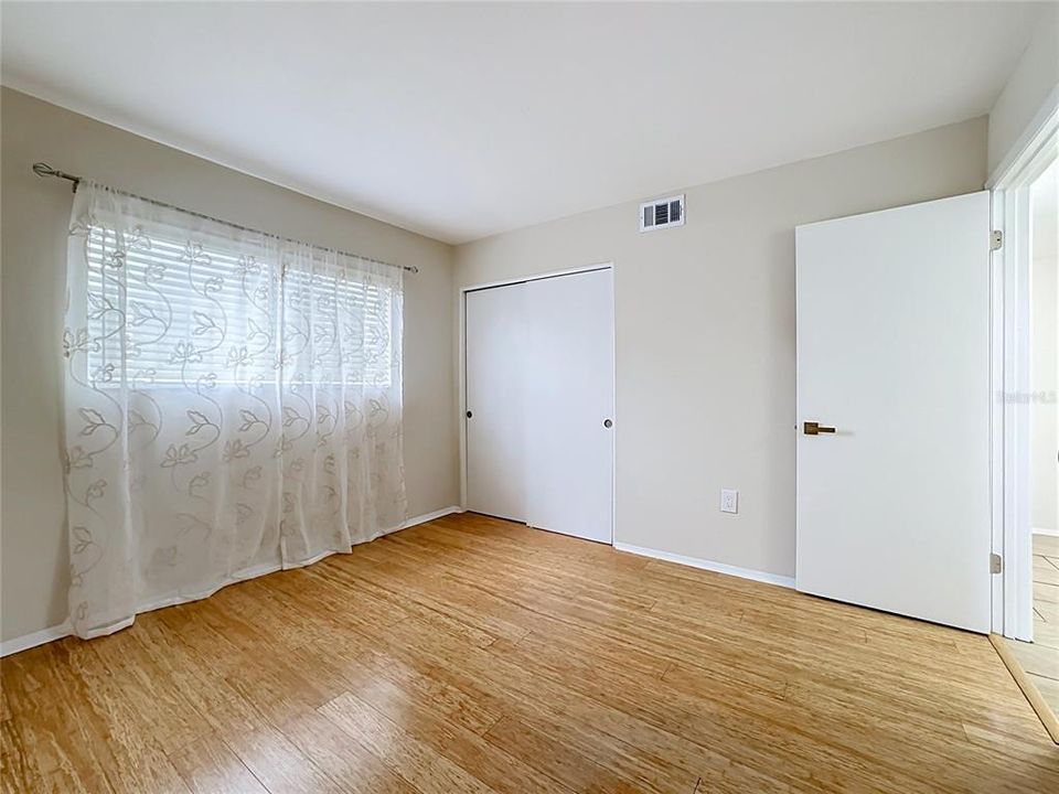 En Venta: $159,000 (2 camas, 2 baños, 906 Pies cuadrados)