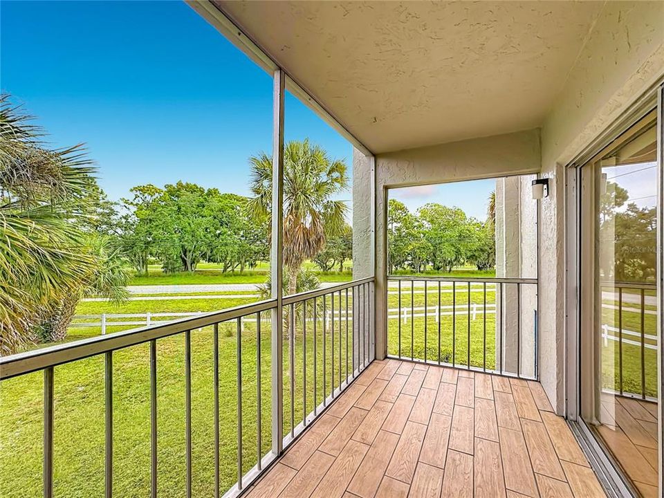 En Venta: $159,000 (2 camas, 2 baños, 906 Pies cuadrados)