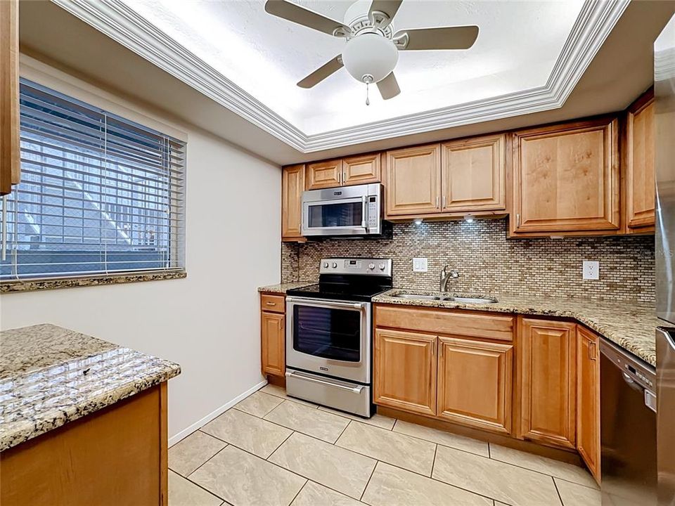 En Venta: $159,000 (2 camas, 2 baños, 906 Pies cuadrados)
