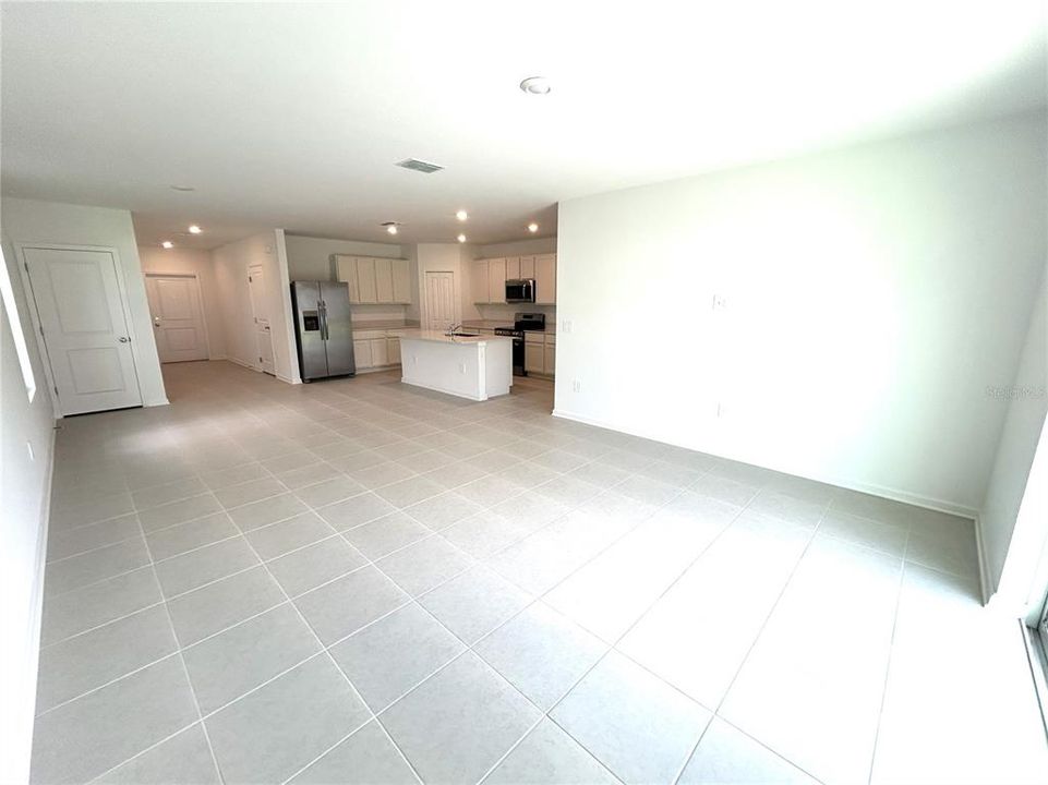 En Renta: $2,500 (6 camas, 3 baños, 2522 Pies cuadrados)