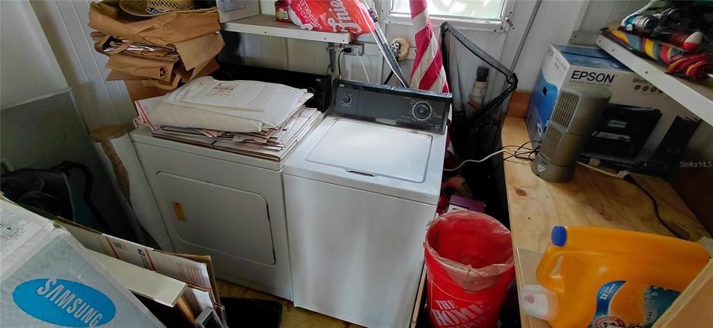 На продажу: $85,000 (2 спален, 2 ванн, 1056 Квадратных фут)
