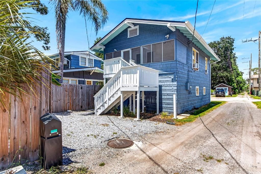 For Sale: $745,000 (5 beds, 3 baths, 2504 Square Feet)