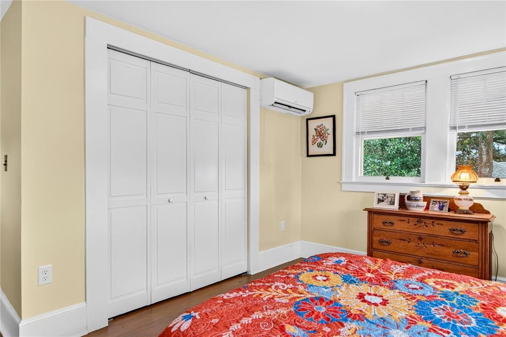 For Sale: $745,000 (5 beds, 3 baths, 2504 Square Feet)