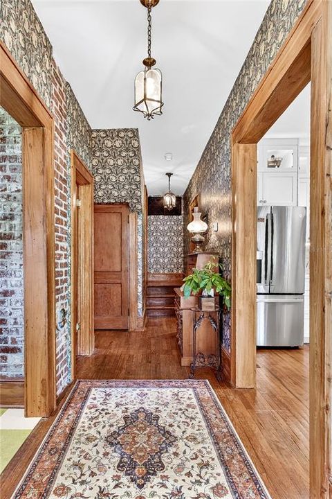 For Sale: $745,000 (5 beds, 3 baths, 2504 Square Feet)