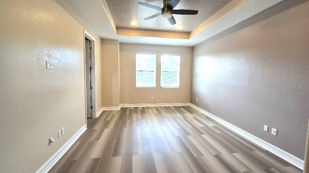 For Sale: $385,500 (3 beds, 2 baths, 1830 Square Feet)