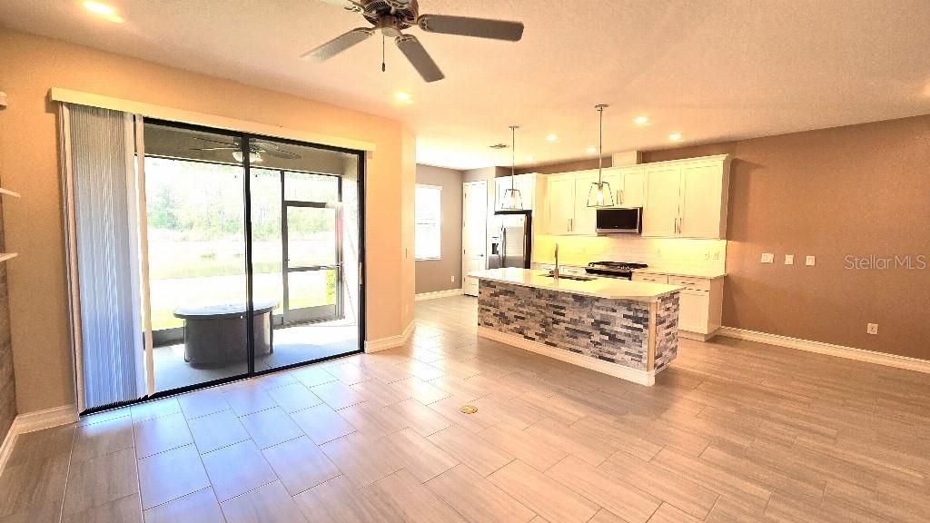 For Sale: $385,500 (3 beds, 2 baths, 1830 Square Feet)