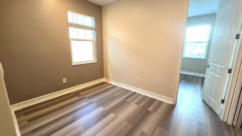 For Sale: $385,500 (3 beds, 2 baths, 1830 Square Feet)