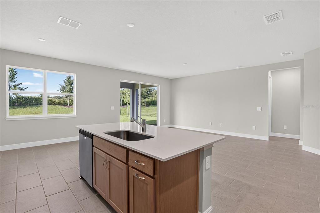 For Sale: $408,220 (3 beds, 2 baths, 1894 Square Feet)