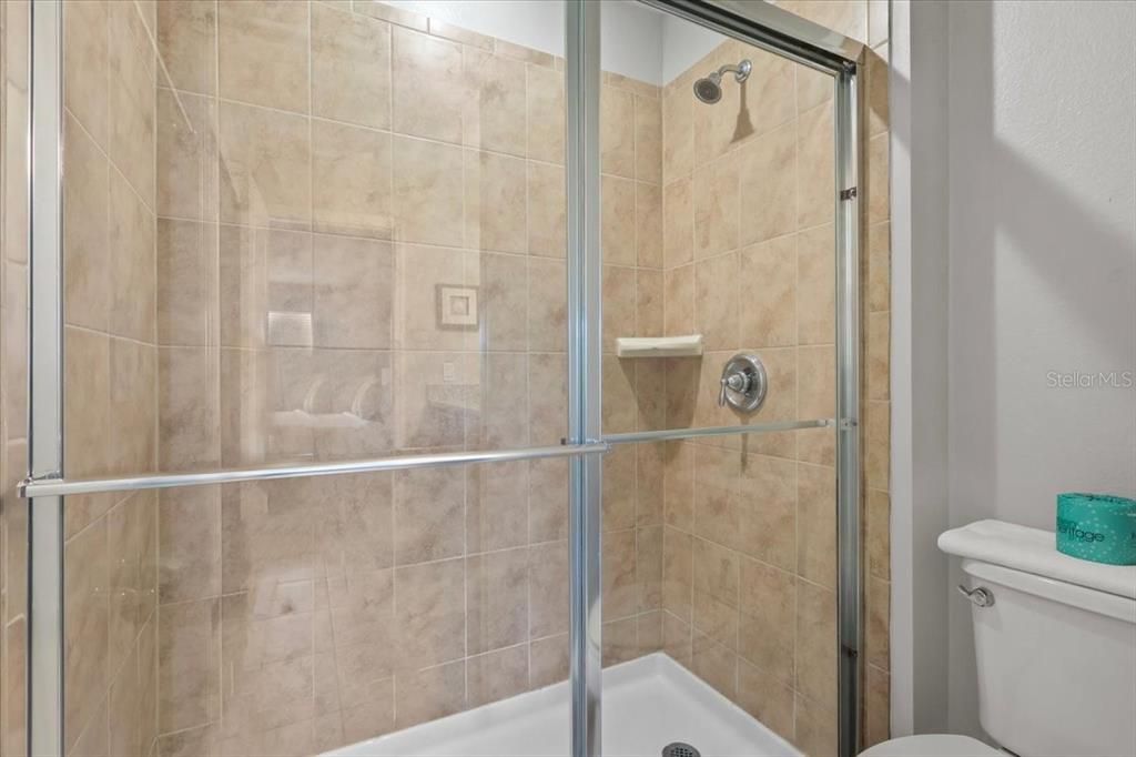 For Rent: $3,100 (5 beds, 4 baths, 2076 Square Feet)