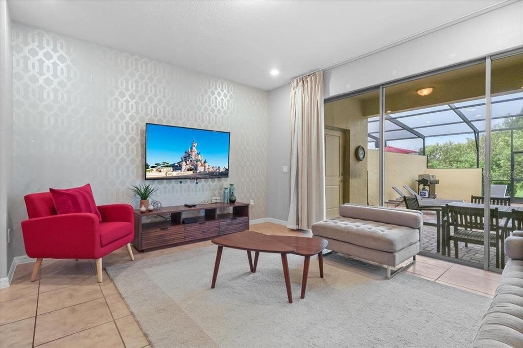 For Rent: $3,100 (5 beds, 4 baths, 2076 Square Feet)