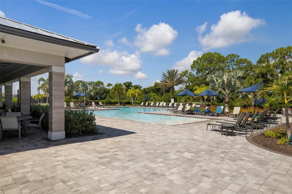 For Sale: $734,900 (5 beds, 3 baths, 2616 Square Feet)