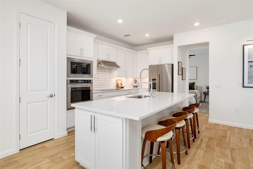 For Sale: $734,900 (5 beds, 3 baths, 2616 Square Feet)