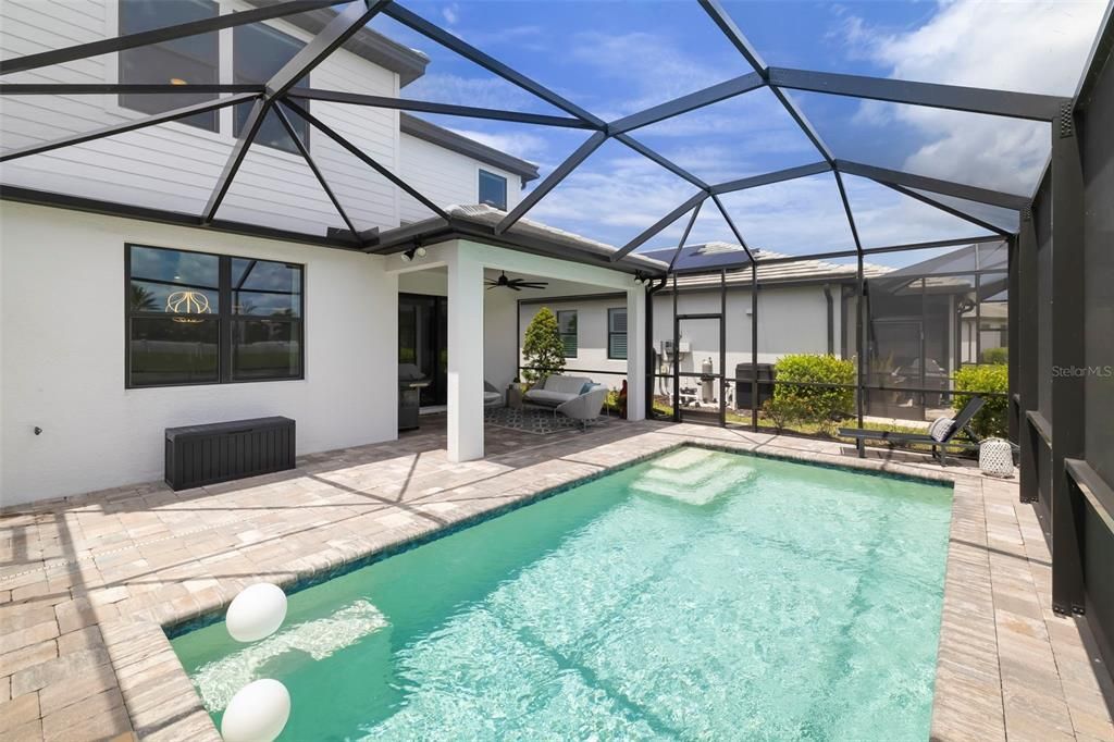 For Sale: $734,900 (5 beds, 3 baths, 2616 Square Feet)