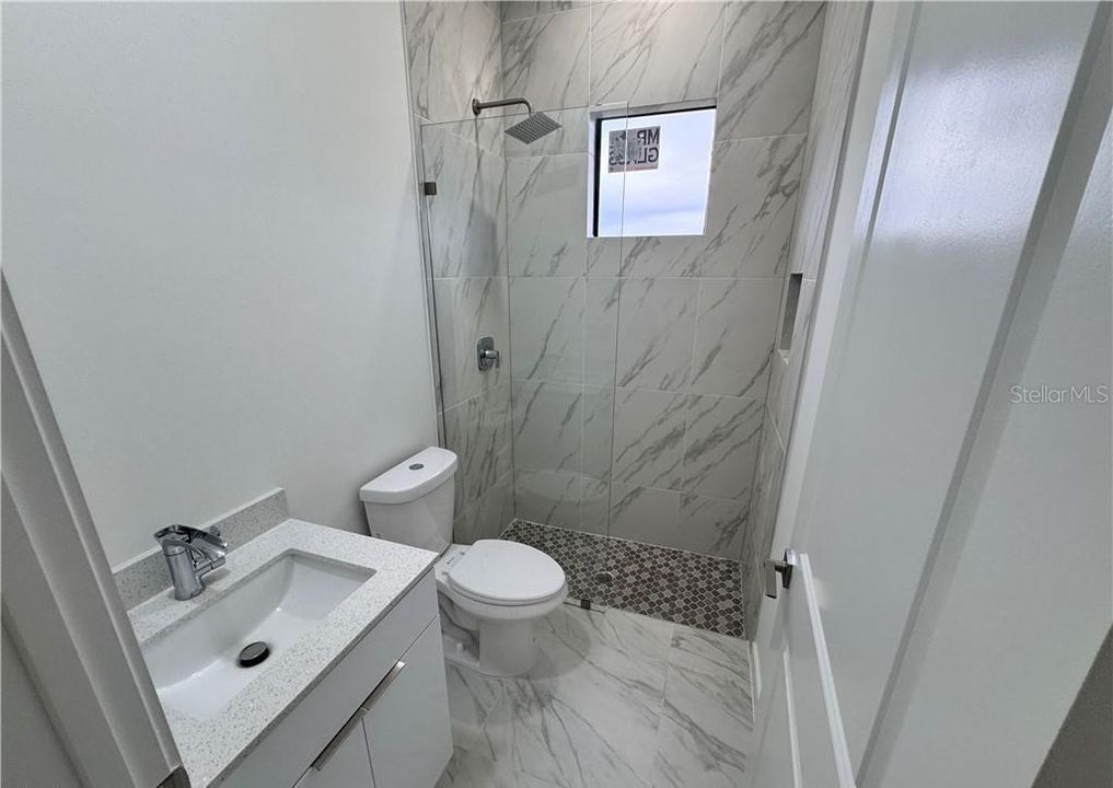 For Sale: $389,000 (4 beds, 3 baths, 1904 Square Feet)