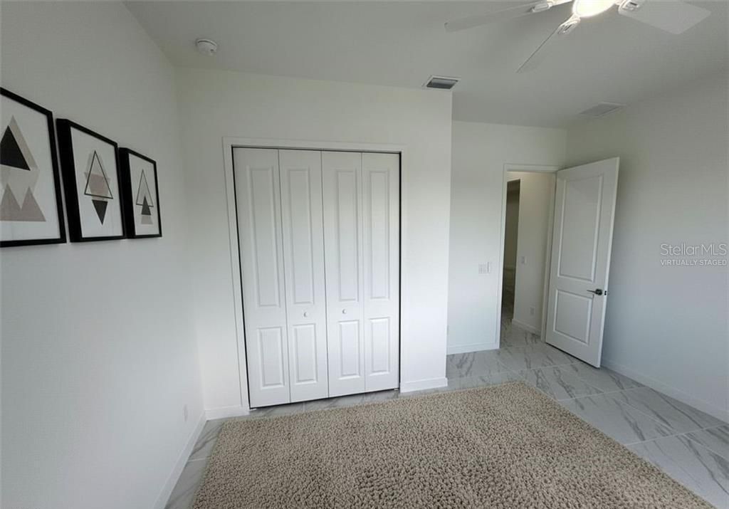 For Sale: $389,000 (4 beds, 3 baths, 1904 Square Feet)