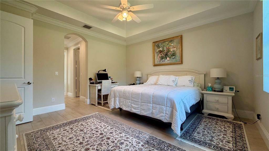 For Sale: $779,500 (3 beds, 2 baths, 1958 Square Feet)