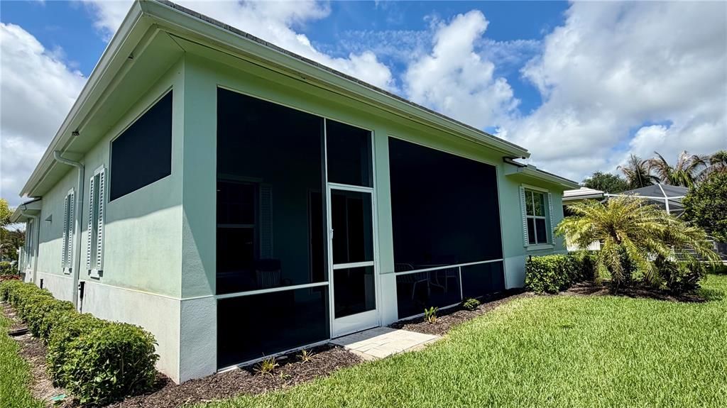 For Sale: $779,500 (3 beds, 2 baths, 1958 Square Feet)