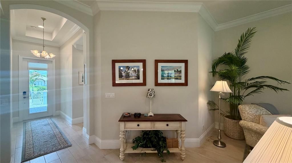 For Sale: $779,500 (3 beds, 2 baths, 1958 Square Feet)