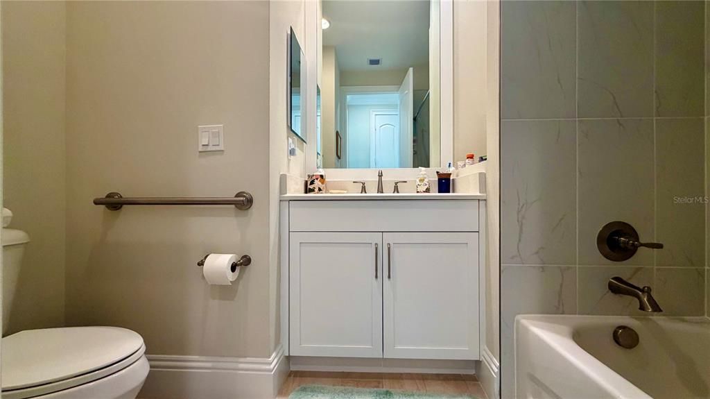 For Sale: $779,500 (3 beds, 2 baths, 1958 Square Feet)