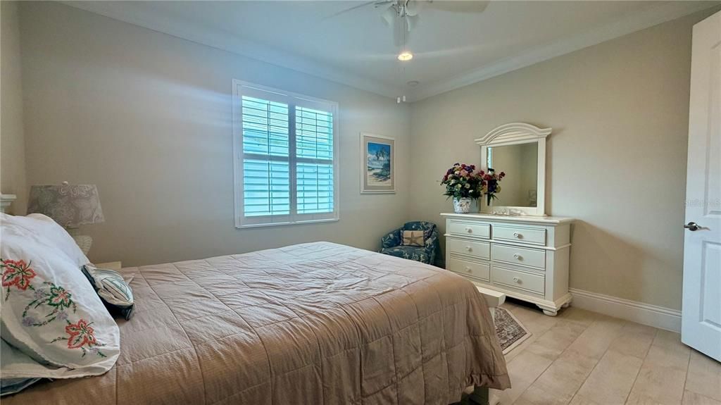 For Sale: $779,500 (3 beds, 2 baths, 1958 Square Feet)