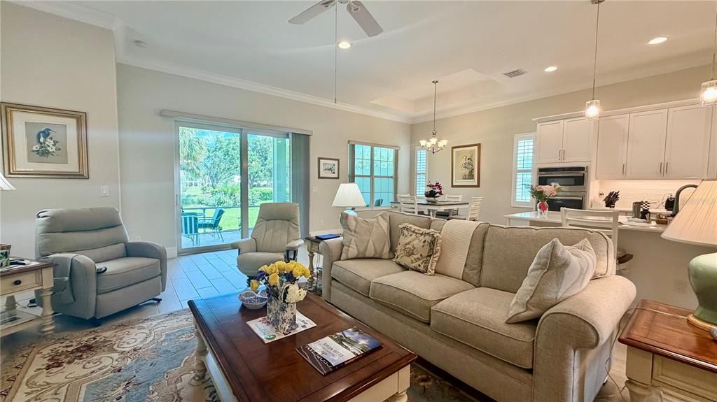 For Sale: $779,500 (3 beds, 2 baths, 1958 Square Feet)
