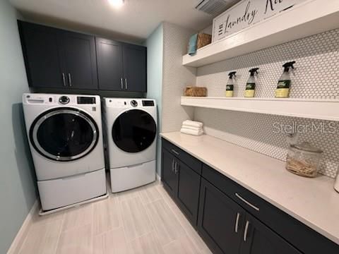 На продажу: $749,900 (6 спален, 4 ванн, 4799 Квадратных фут)