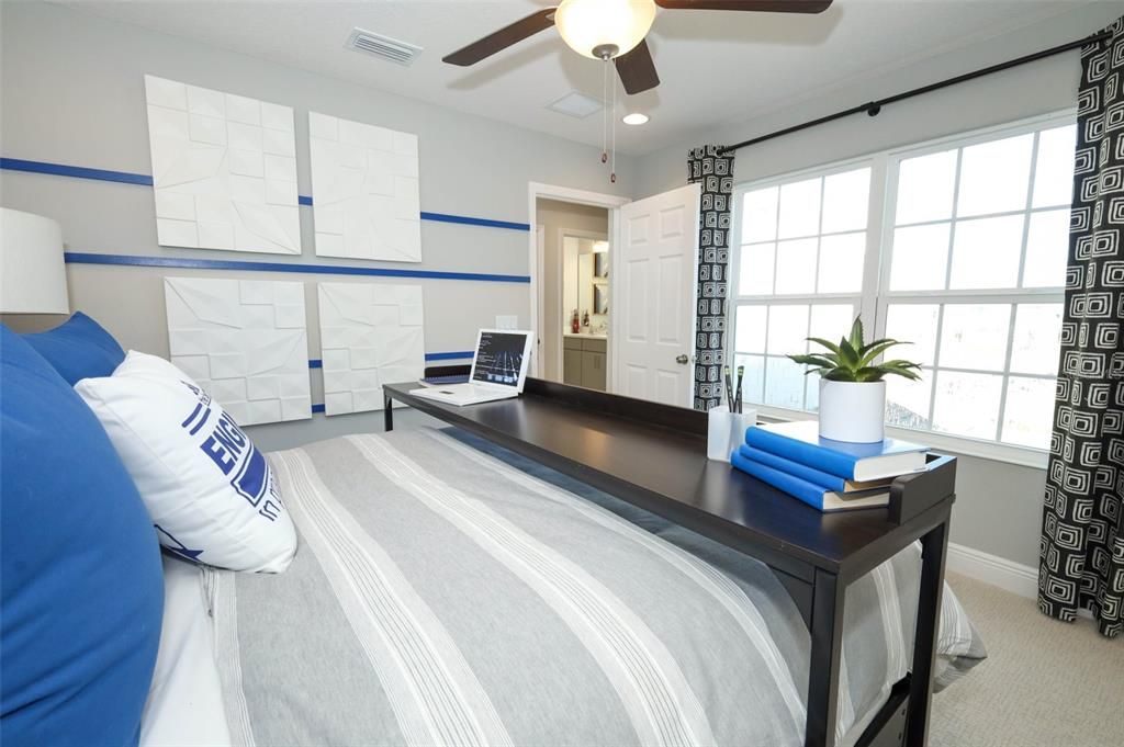 En Venta: $749,900 (6 camas, 4 baños, 4799 Pies cuadrados)