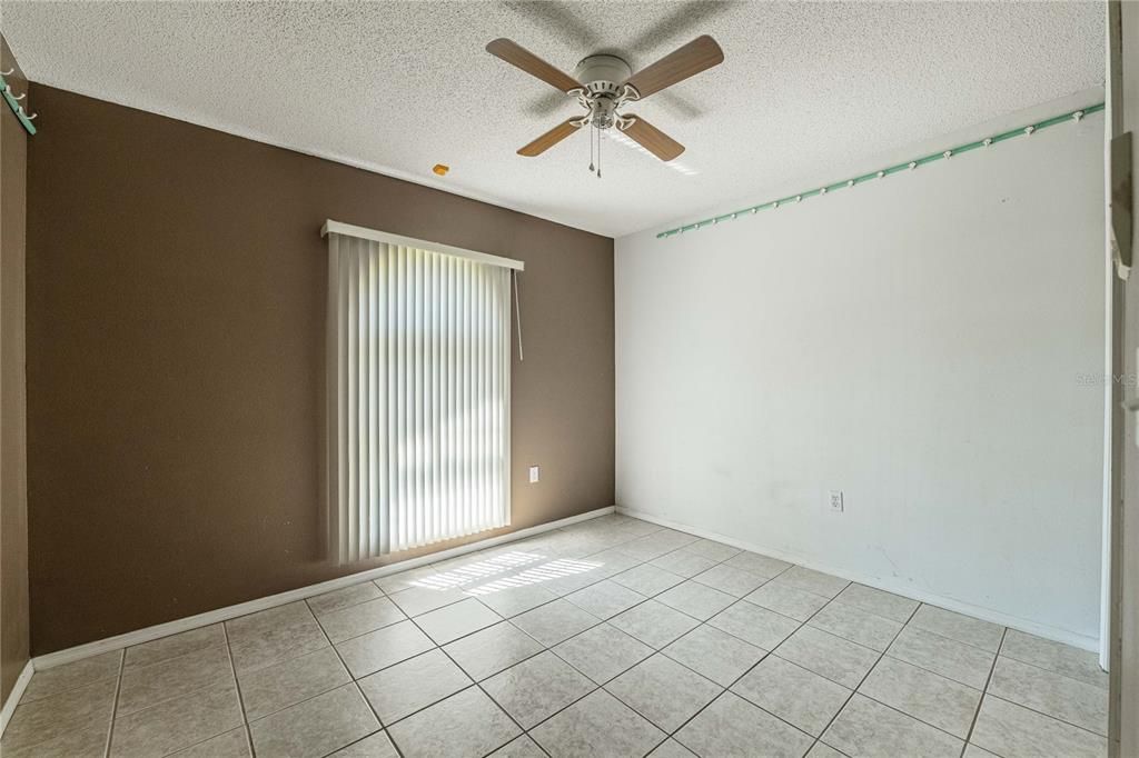 For Sale: $300,000 (3 beds, 2 baths, 1603 Square Feet)