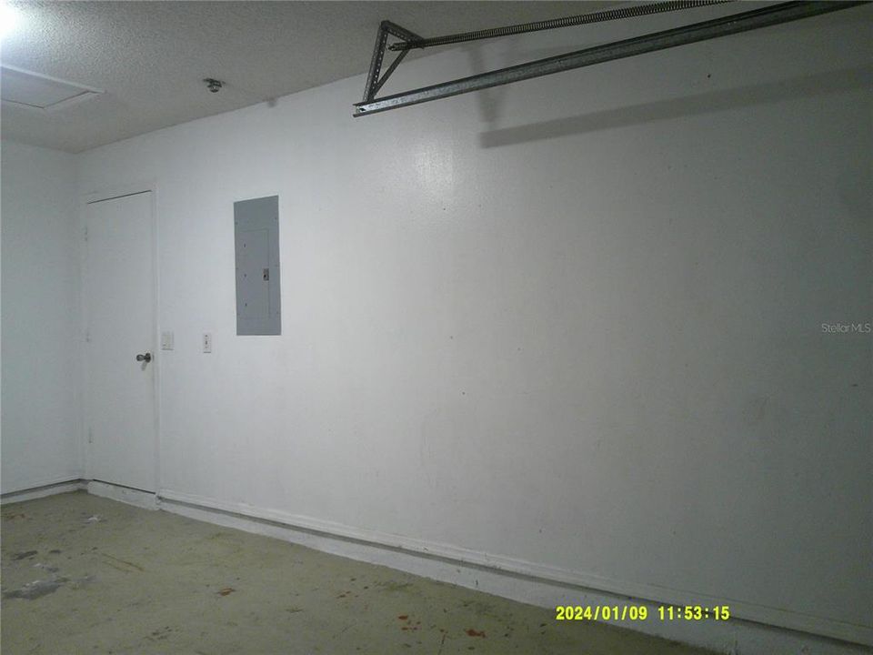 For Rent: $1,995 (3 beds, 2 baths, 1392 Square Feet)