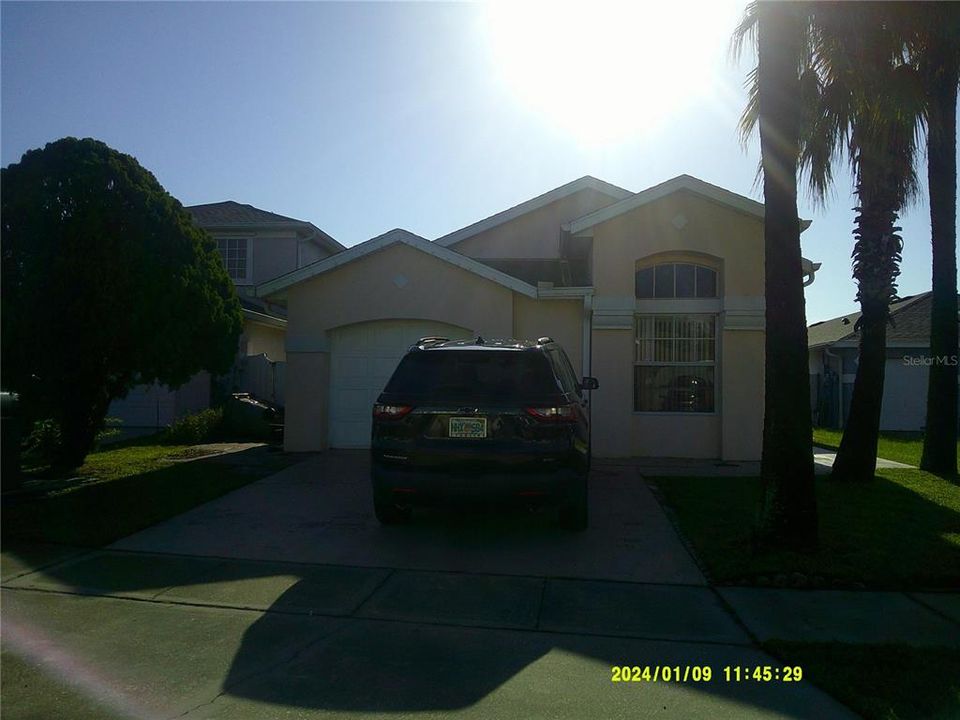 For Rent: $1,995 (3 beds, 2 baths, 1392 Square Feet)