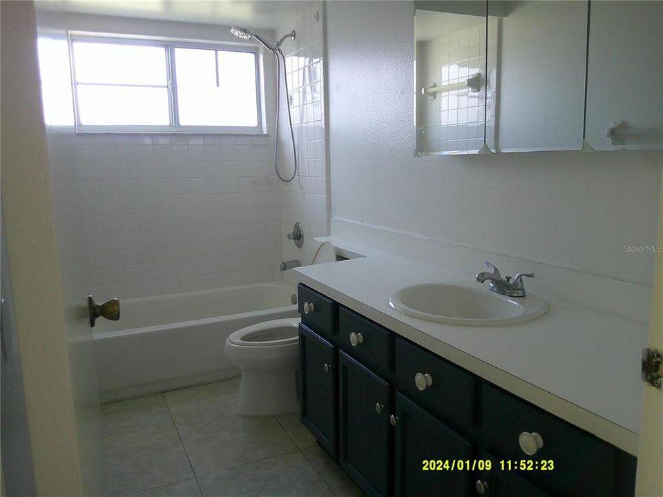 For Rent: $1,995 (3 beds, 2 baths, 1392 Square Feet)