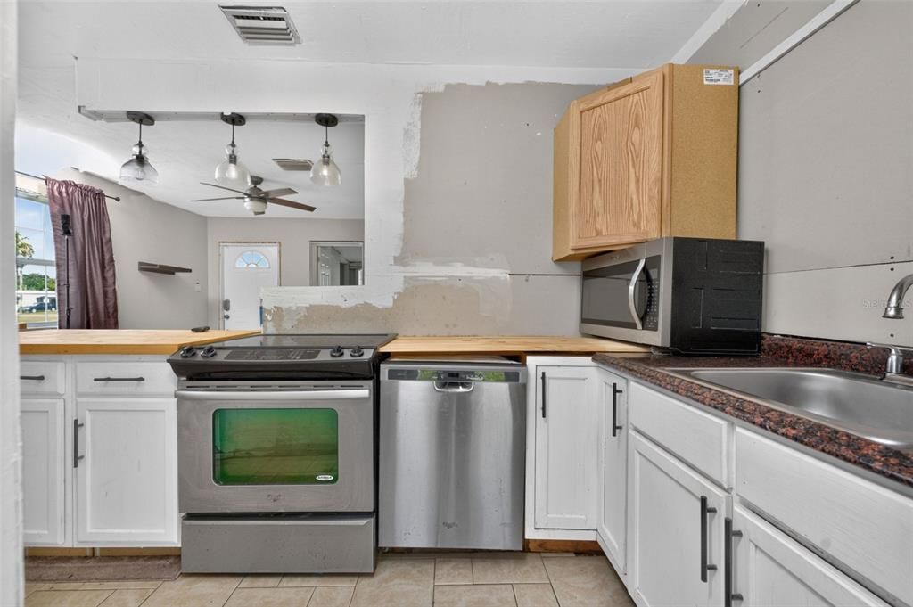En Venta: $129,900 (2 camas, 1 baños, 852 Pies cuadrados)