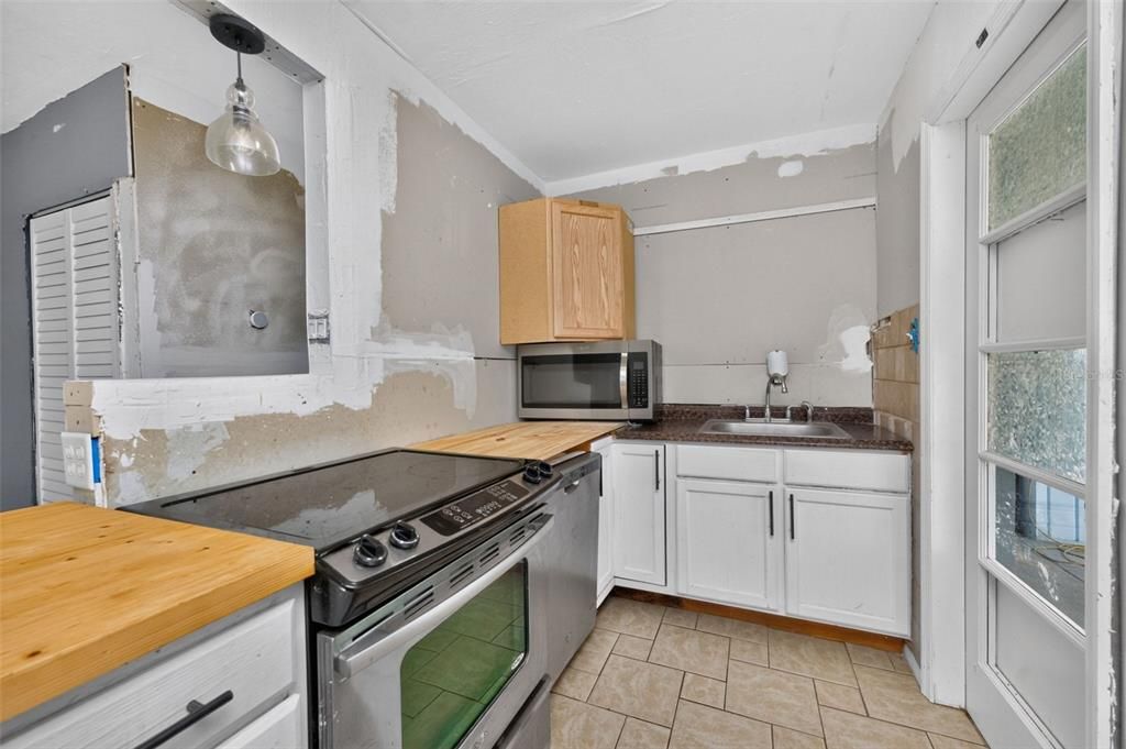 En Venta: $129,900 (2 camas, 1 baños, 852 Pies cuadrados)
