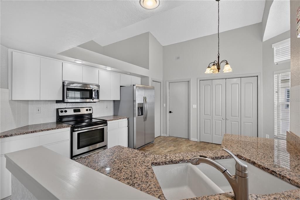 For Sale: $315,000 (3 beds, 2 baths, 1650 Square Feet)
