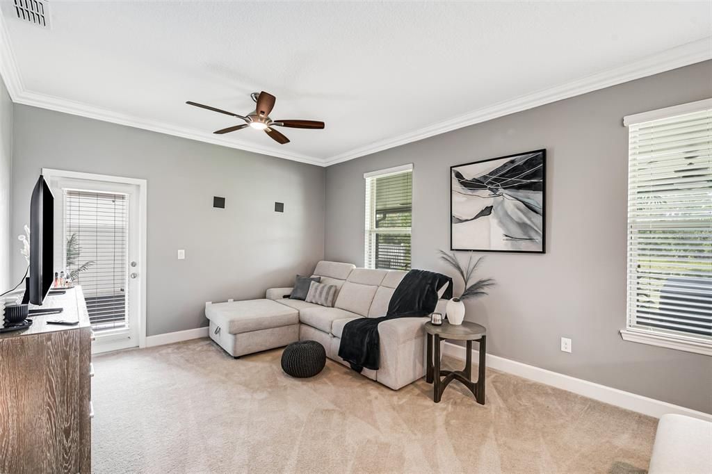 En Venta: $495,000 (3 camas, 2 baños, 2056 Pies cuadrados)