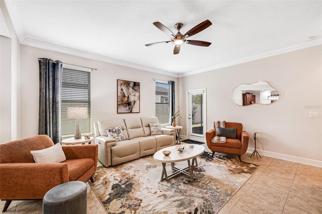 En Venta: $495,000 (3 camas, 2 baños, 2056 Pies cuadrados)