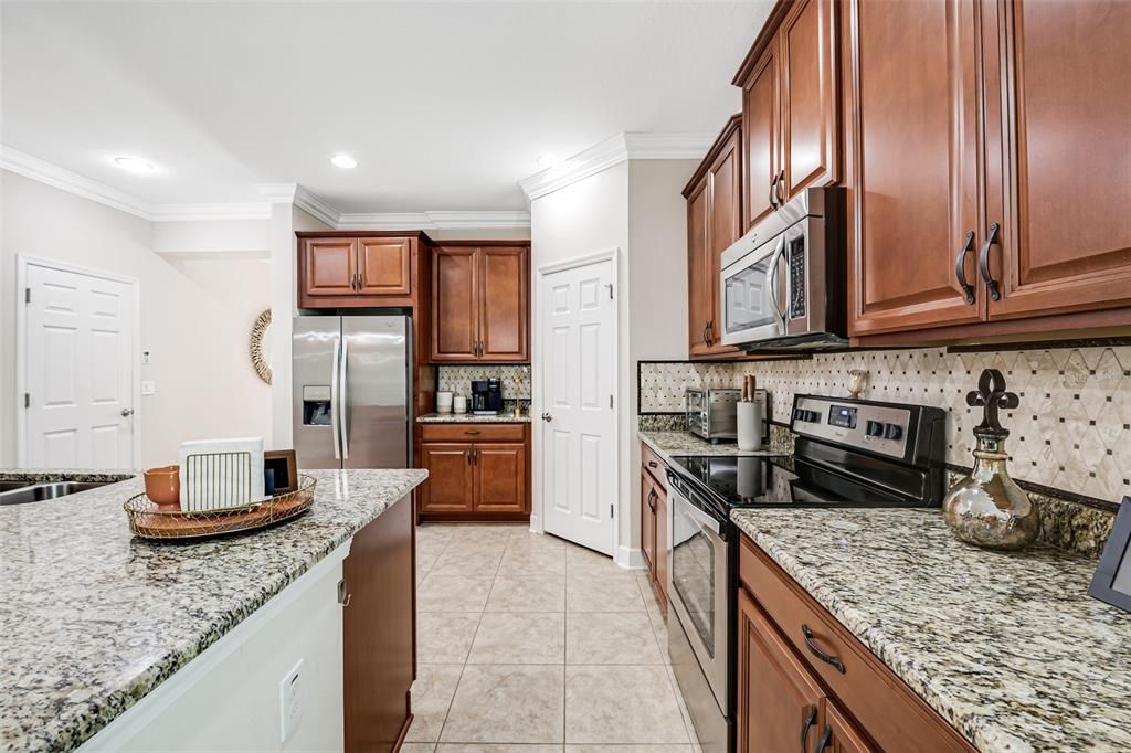 En Venta: $495,000 (3 camas, 2 baños, 2056 Pies cuadrados)