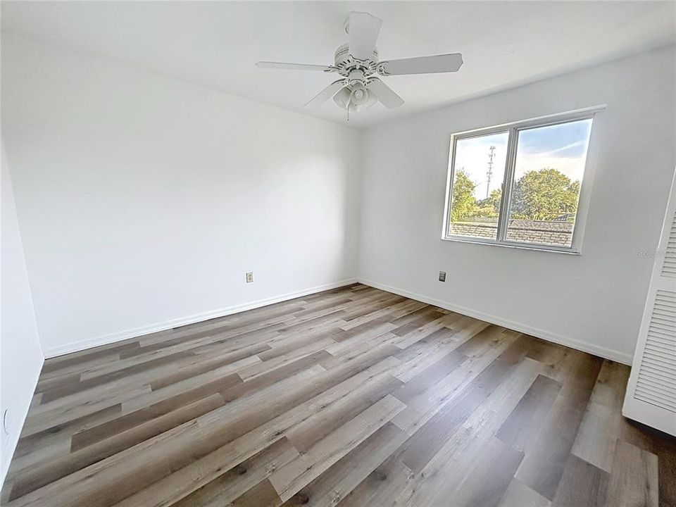 For Sale: $499,900 (4 beds, 2 baths, 2698 Square Feet)