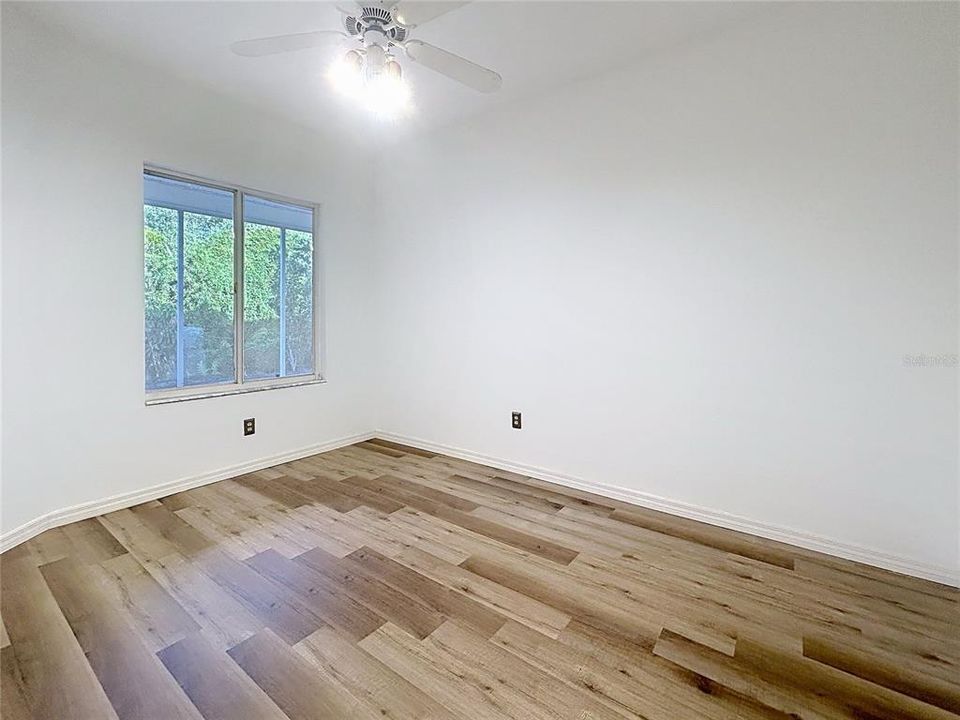 For Sale: $499,900 (4 beds, 2 baths, 2698 Square Feet)
