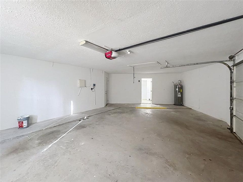 For Sale: $499,900 (4 beds, 2 baths, 2698 Square Feet)