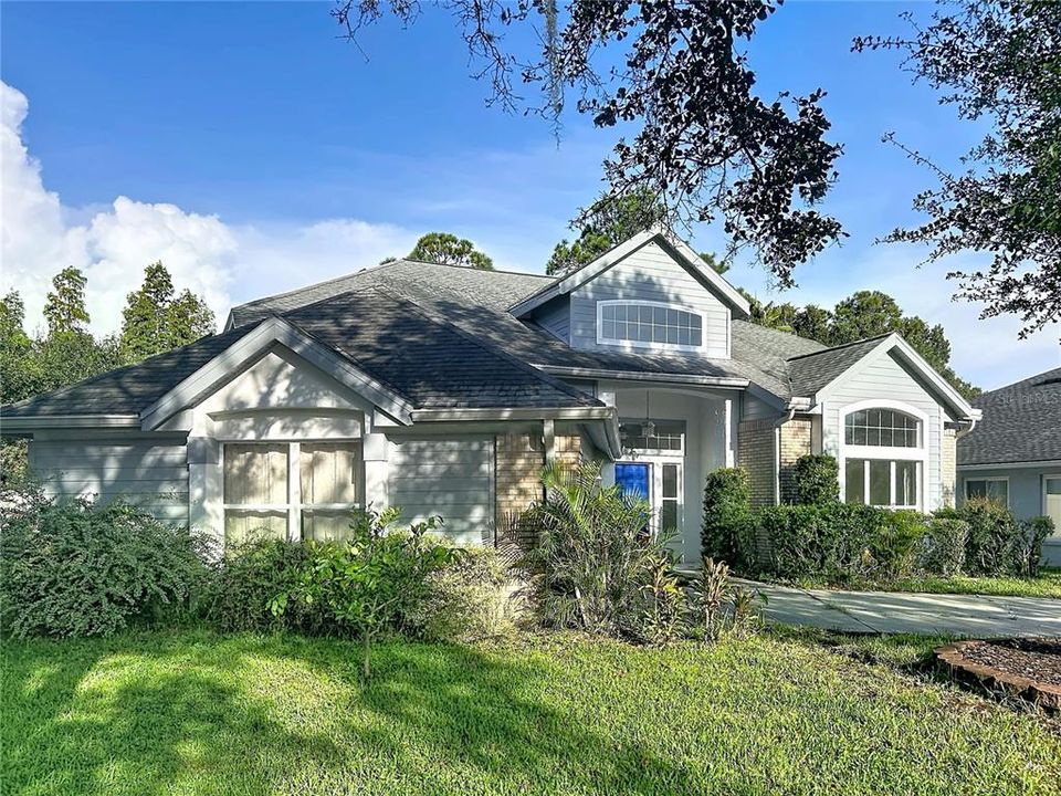 For Sale: $499,900 (4 beds, 2 baths, 2698 Square Feet)