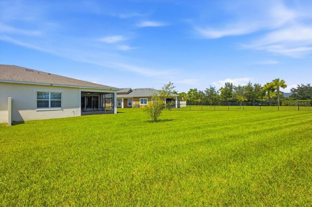 На продажу: $305,000 (2 спален, 2 ванн, 1346 Квадратных фут)