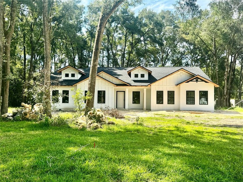 En Venta: $650,000 (3 camas, 3 baños, 2306 Pies cuadrados)