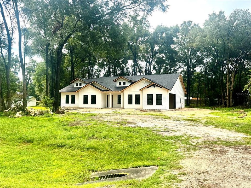 En Venta: $650,000 (3 camas, 3 baños, 2306 Pies cuadrados)